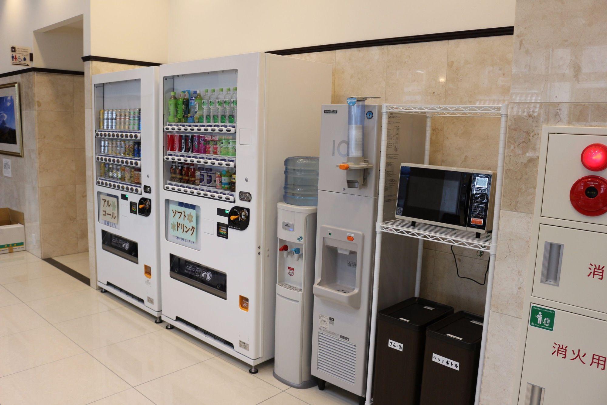 Toyoko Inn Tokyo Eki Yaesu Kita Guchi Luaran gambar